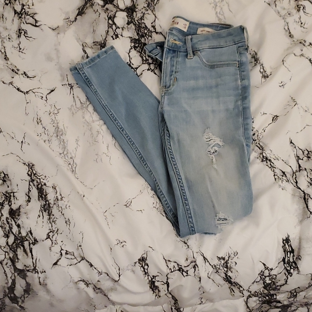 Hollister jeans